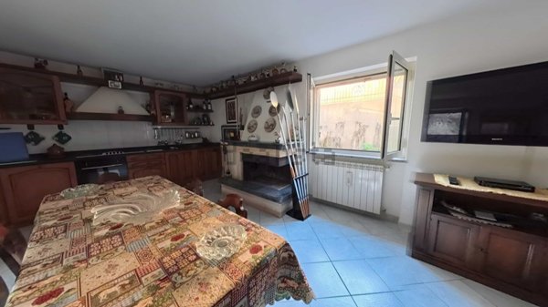 casa indipendente in vendita a Sangineto