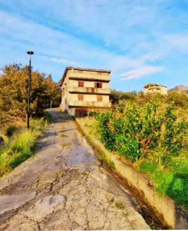 appartamento in vendita a Sangineto