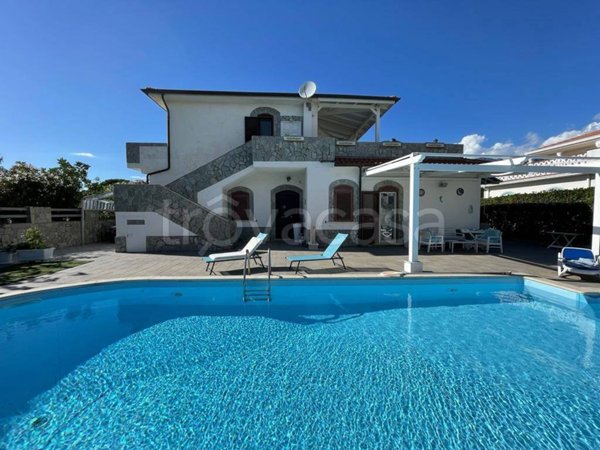 casa indipendente in vendita a Sangineto