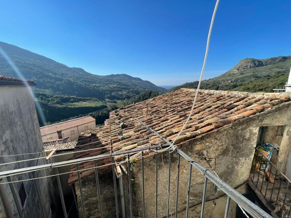 casa indipendente in vendita a Sangineto