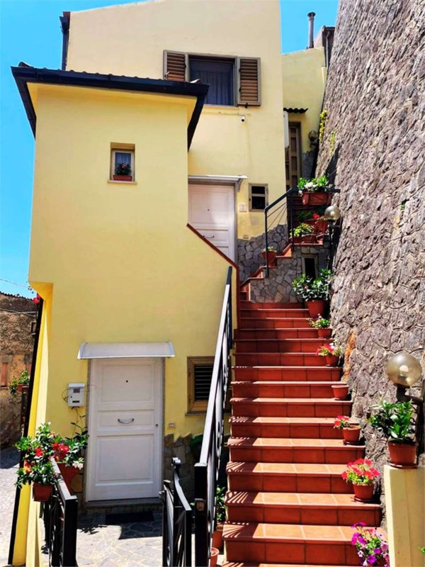 casa indipendente in vendita a Sangineto