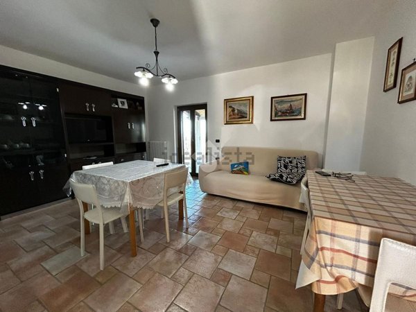 casa indipendente in vendita a San Giorgio Albanese