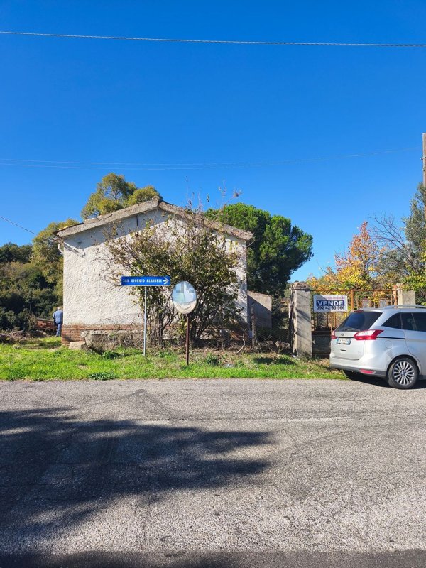casa indipendente in vendita a San Giorgio Albanese