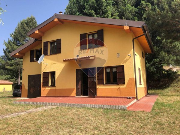 casa indipendente in vendita a San Giovanni in Fiore