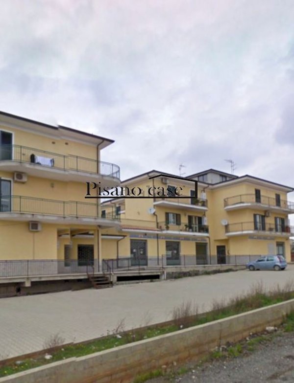 locale di sgombero in vendita a San Lorenzo del Vallo