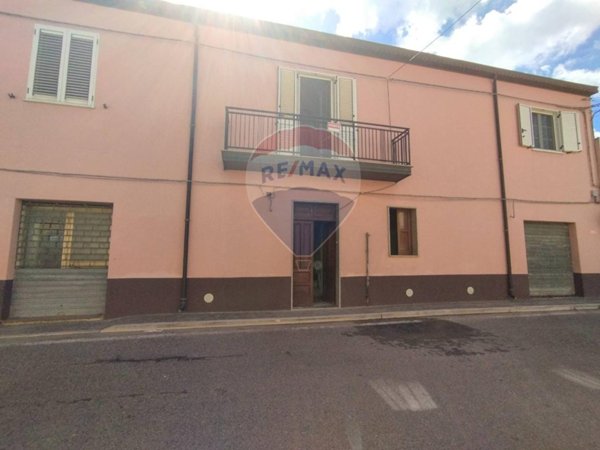 casa indipendente in vendita a San Lorenzo del Vallo