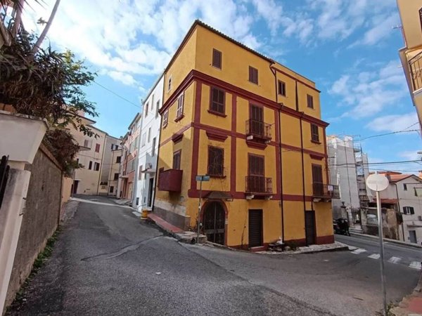 casa indipendente in vendita a San Lucido