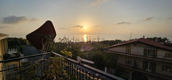 appartamento in vendita a San Lucido in zona Pollella