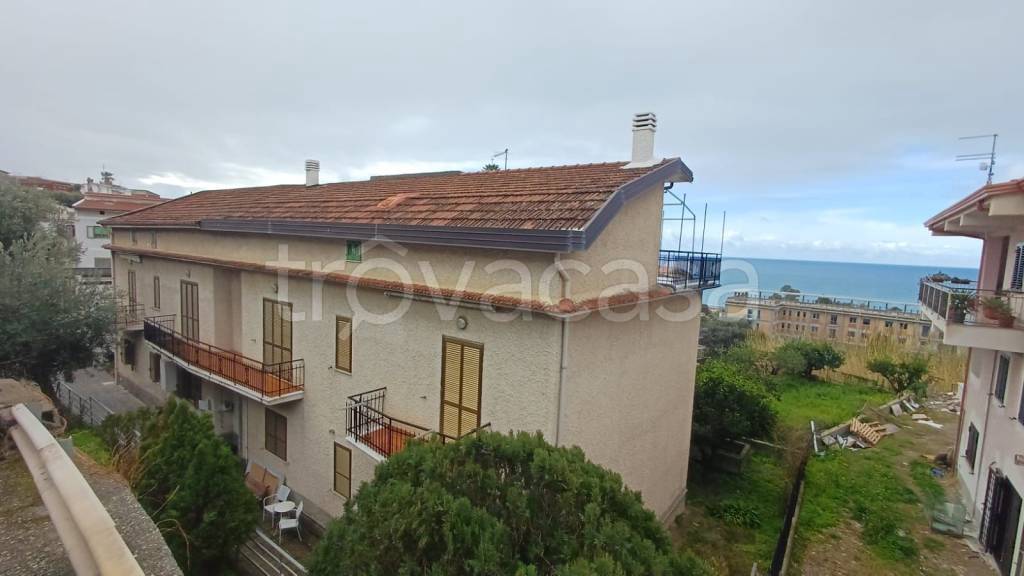 appartamento in vendita a San Lucido