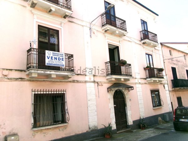 appartamento in vendita a San Lucido in zona Pollella