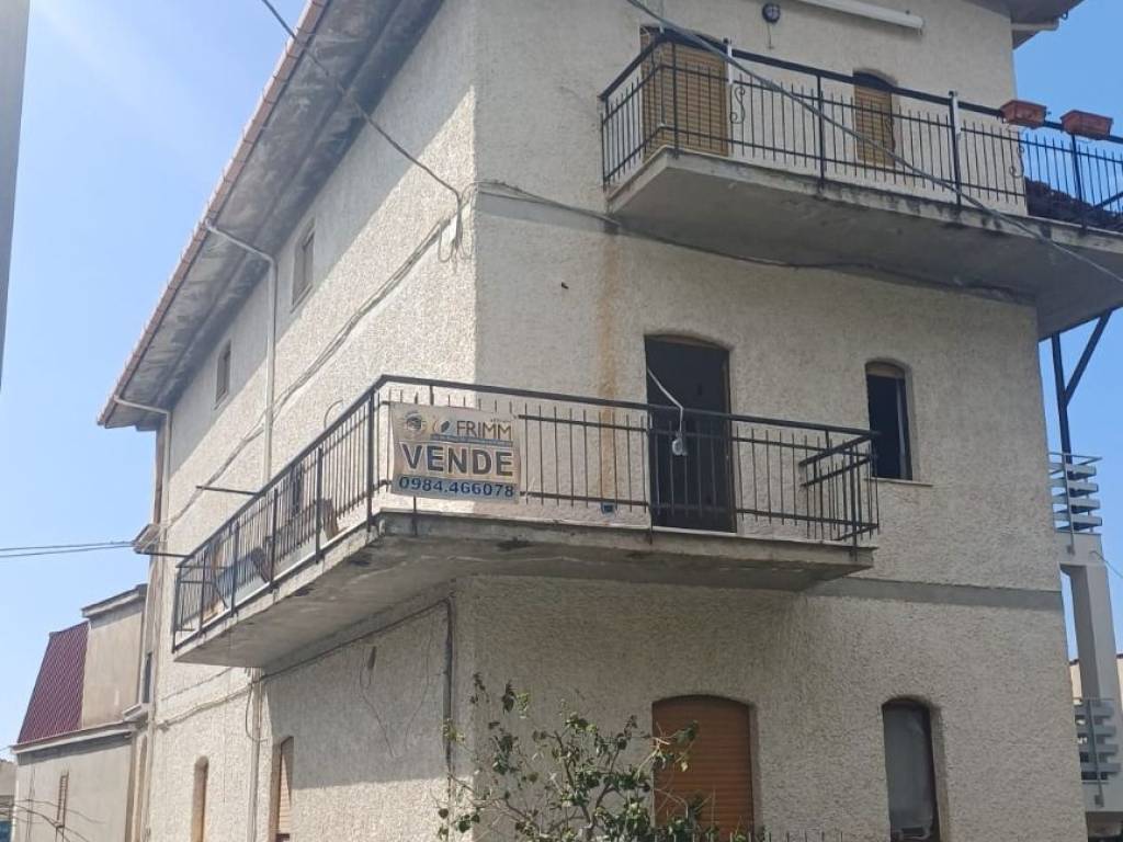 appartamento in vendita a San Lucido