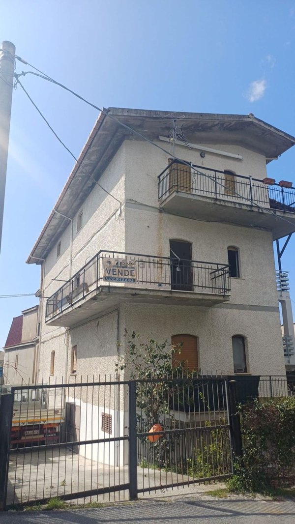 appartamento in vendita a San Lucido