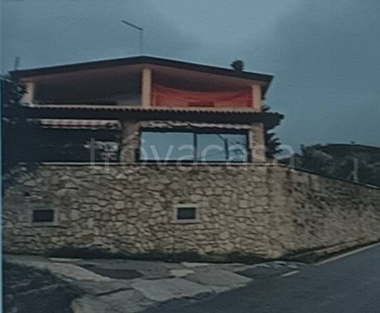 casa indipendente in vendita a San Lucido