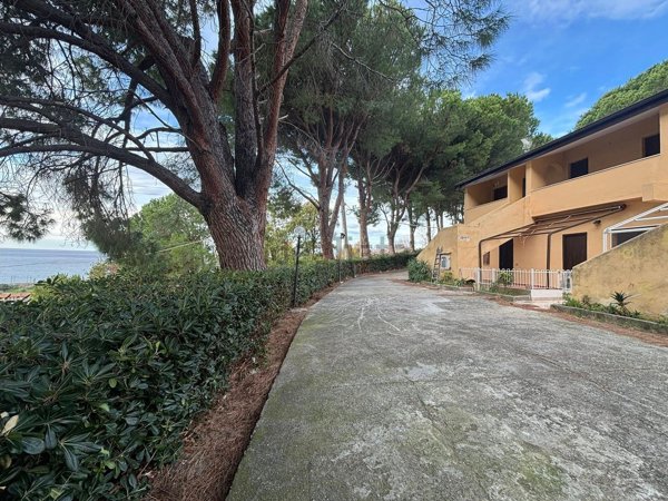 appartamento in vendita a San Lucido