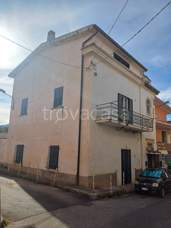 casa indipendente in vendita a San Lucido