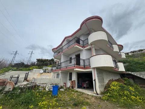 casa indipendente in vendita a San Lucido