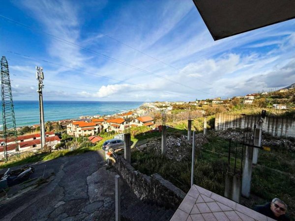 appartamento in vendita a San Lucido