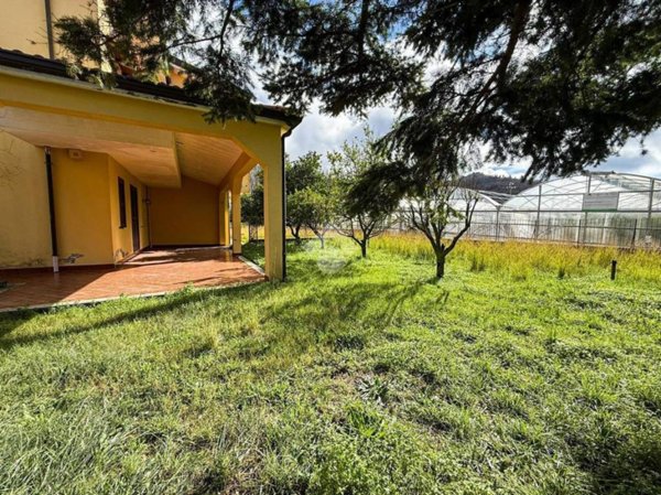 casa indipendente in vendita a San Lucido in zona Puppa
