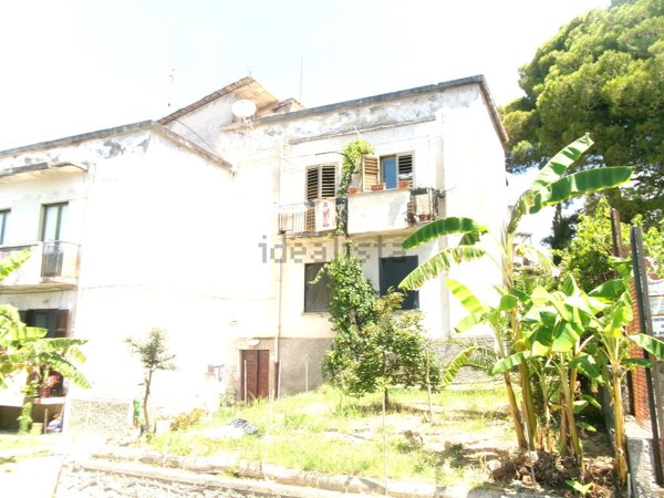 appartamento in vendita a San Lucido in zona Pollella