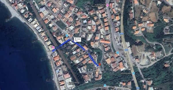 appartamento in vendita a San Lucido in zona Pollella