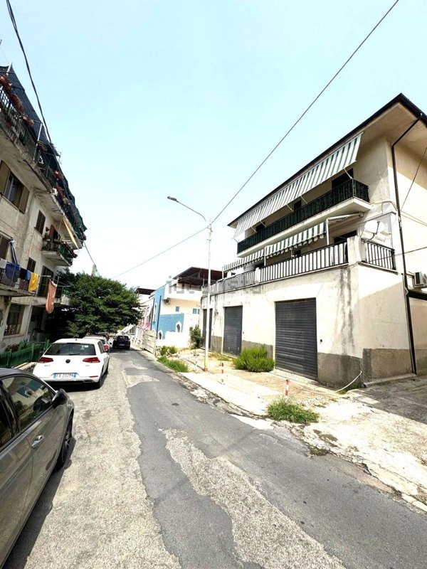 appartamento in vendita a San Lucido in zona Pollella