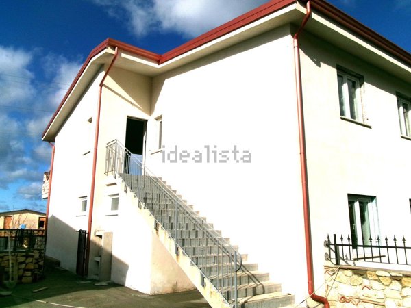 appartamento in vendita a San Lucido in zona Pollella