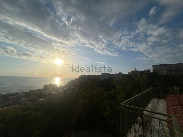 casa indipendente in vendita a San Lucido in zona Pollella