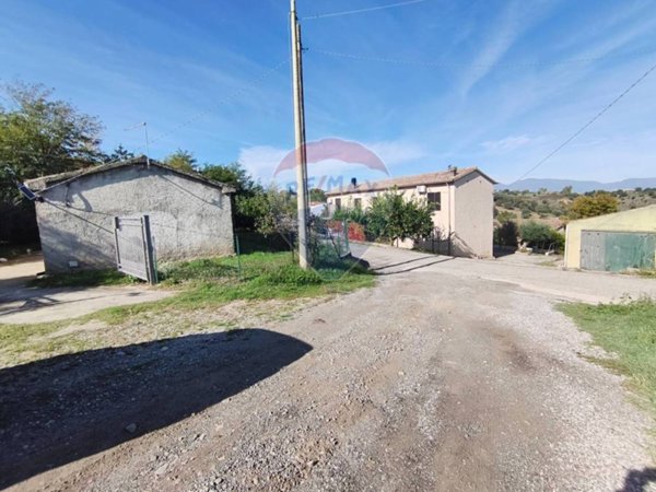 casa indipendente in vendita a San Marco Argentano in zona Ghiandaro