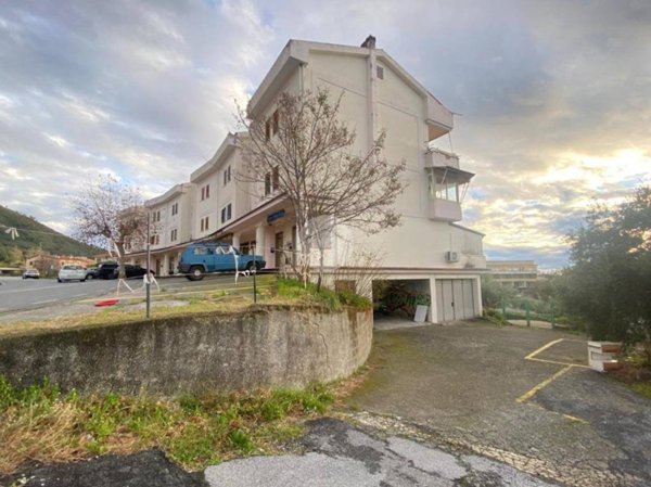 locale di sgombero in vendita a San Nicola Arcella