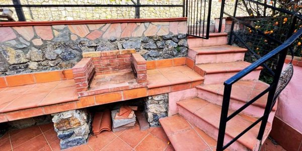 casa indipendente in vendita a San Nicola Arcella