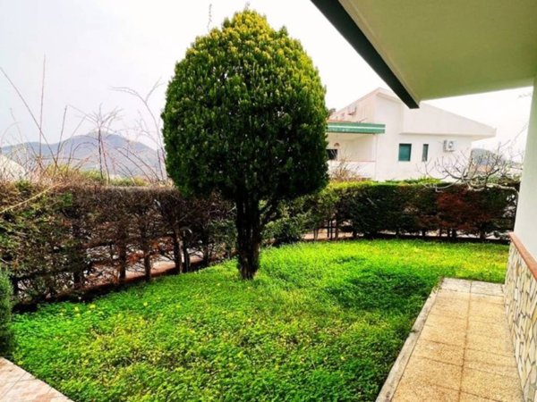 casa indipendente in vendita a San Nicola Arcella