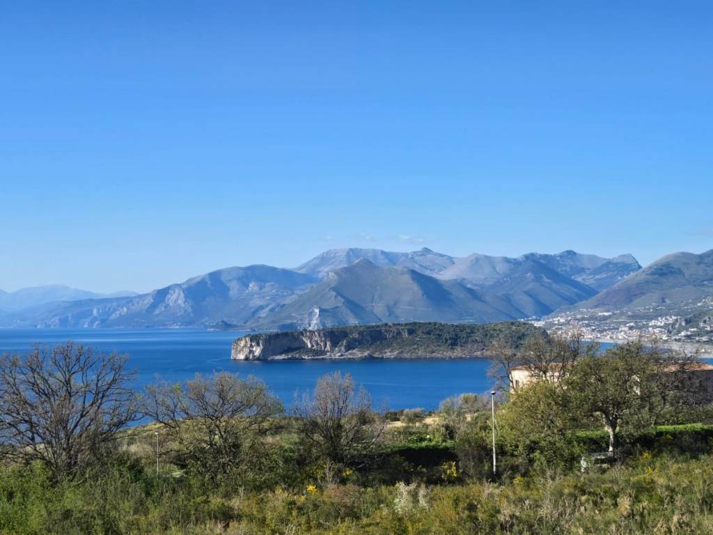 casa indipendente in vendita a San Nicola Arcella