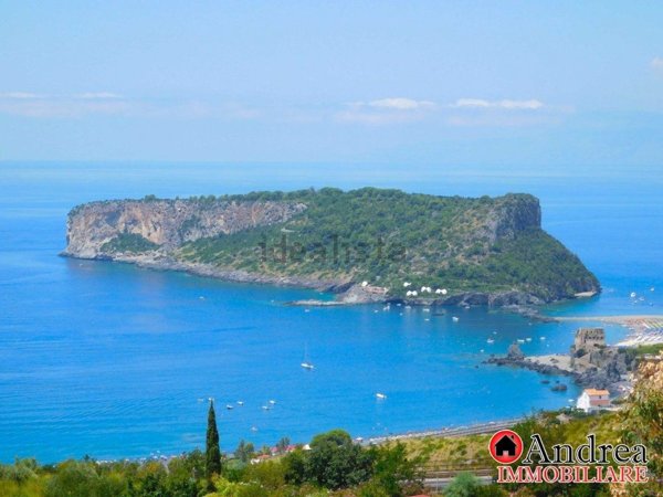 casa indipendente in vendita a San Nicola Arcella
