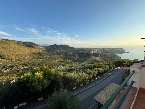 casa indipendente in vendita a San Nicola Arcella