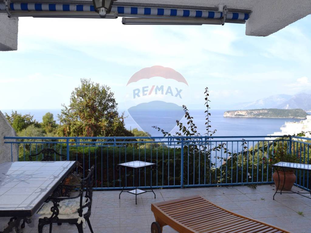 appartamento in vendita a San Nicola Arcella