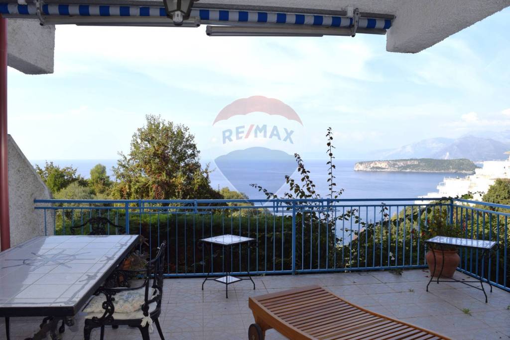 appartamento in vendita a San Nicola Arcella