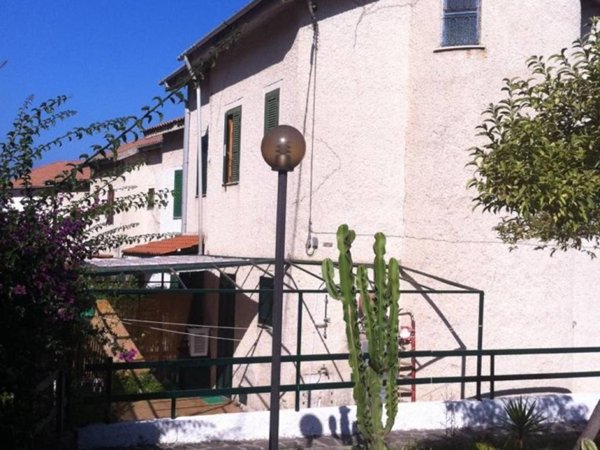 casa indipendente in vendita a San Nicola Arcella