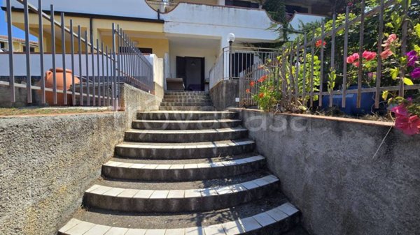 casa indipendente in vendita a San Nicola Arcella