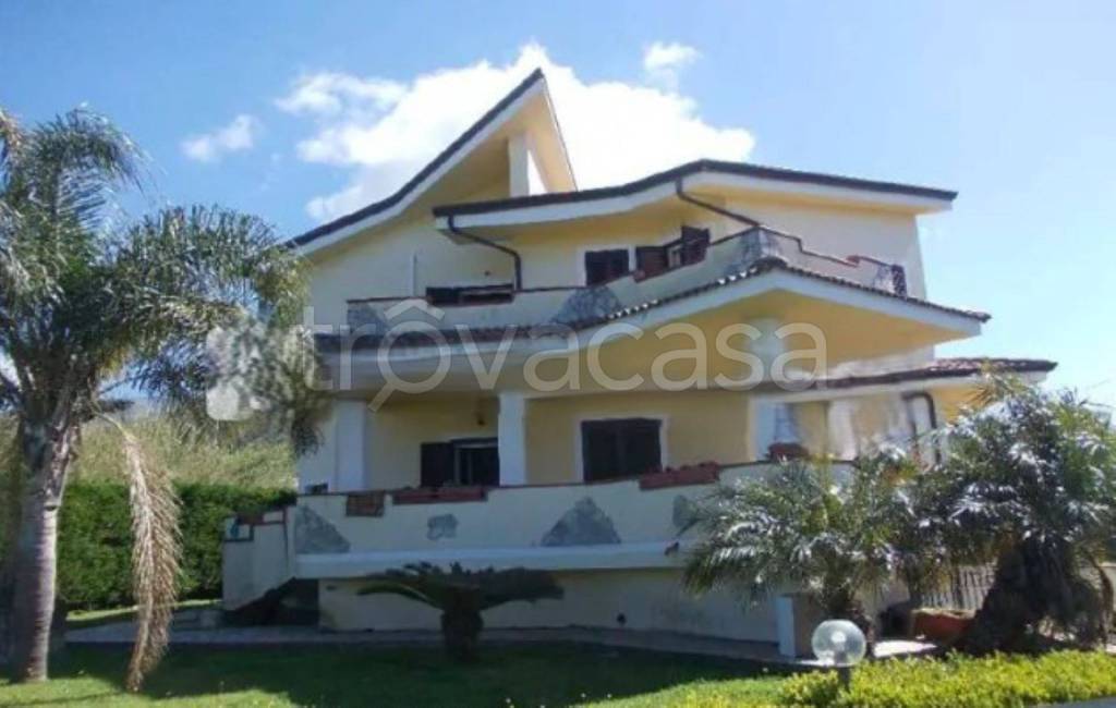 casa indipendente in vendita a San Nicola Arcella