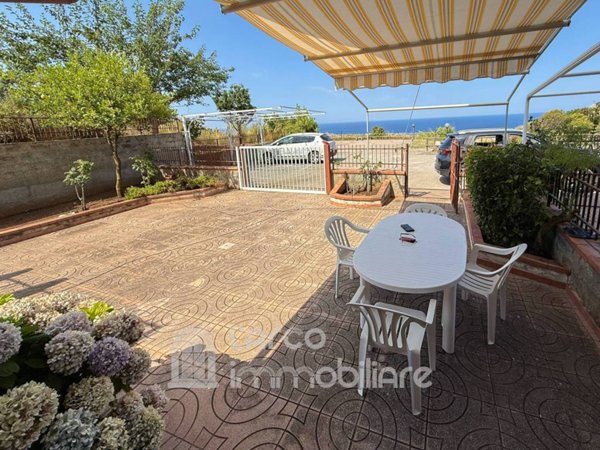 casa indipendente in vendita a San Nicola Arcella