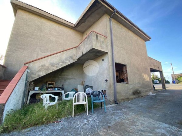 casa indipendente in vendita a San Nicola Arcella