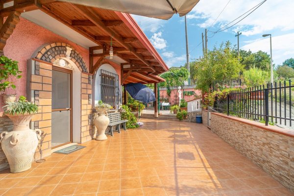 casa indipendente in vendita a San Nicola Arcella