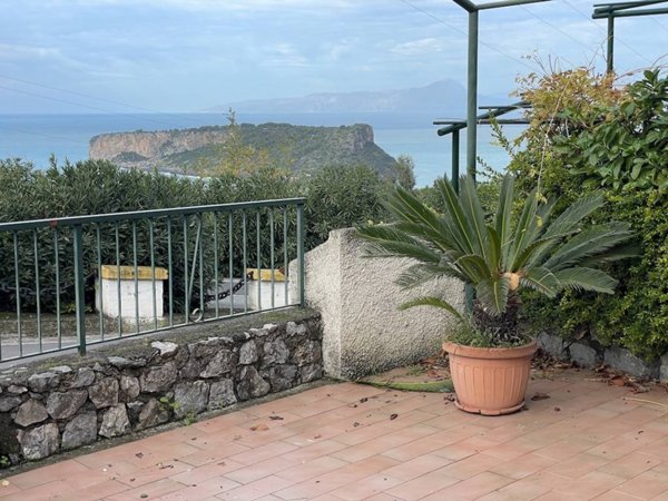 appartamento in vendita a San Nicola Arcella