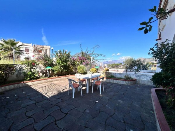 appartamento in vendita a San Nicola Arcella