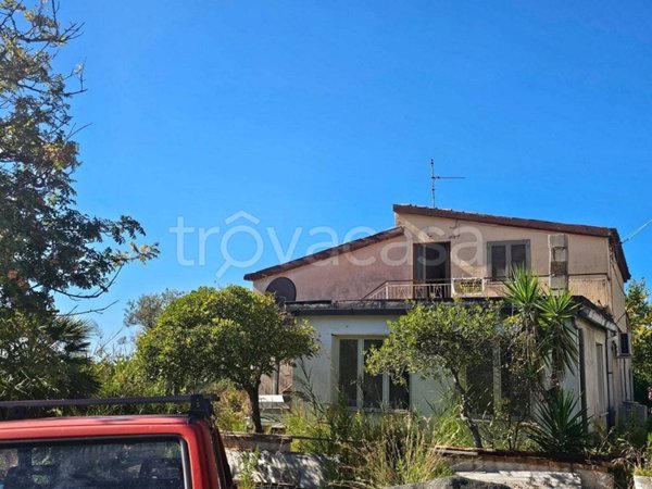 casa indipendente in vendita a San Nicola Arcella