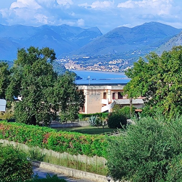 appartamento in vendita a San Nicola Arcella