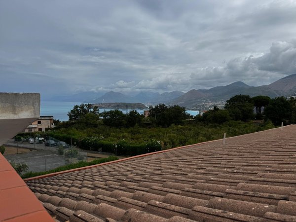 casa indipendente in vendita a San Nicola Arcella