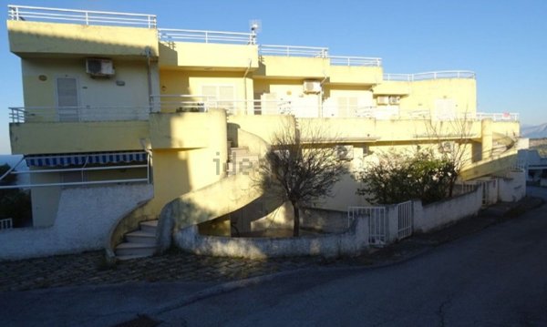 ufficio in vendita a San Nicola Arcella