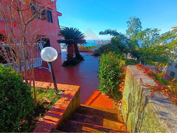 casa indipendente in vendita a San Nicola Arcella