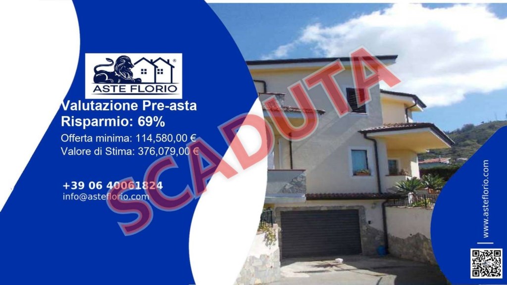 casa indipendente in vendita a San Nicola Arcella